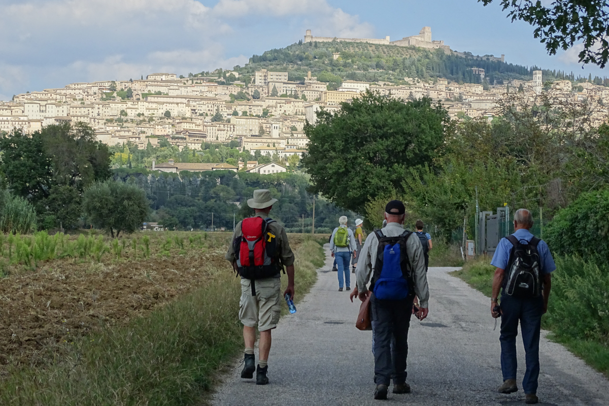 De Franciscaanse voetreis voert je door Toscane, Umbrië en Lazio. Cor Kuyvenhoven vertelt je over deze tocht.